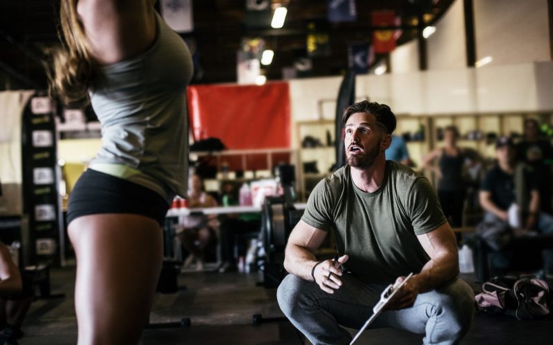 Thinking Of Hitting Your Fitness Goals? Try To Hire A Personal Trainer
