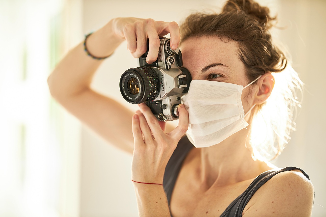 Photographer, coronavirus, mask — Embrace Privacy: How Private Notes Can Transform Your Life
