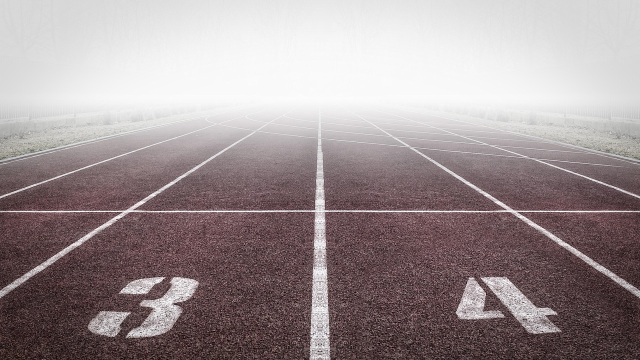 Running track, numbers, fog — Vaughan PRP treatment- All that you need to know to get a good start