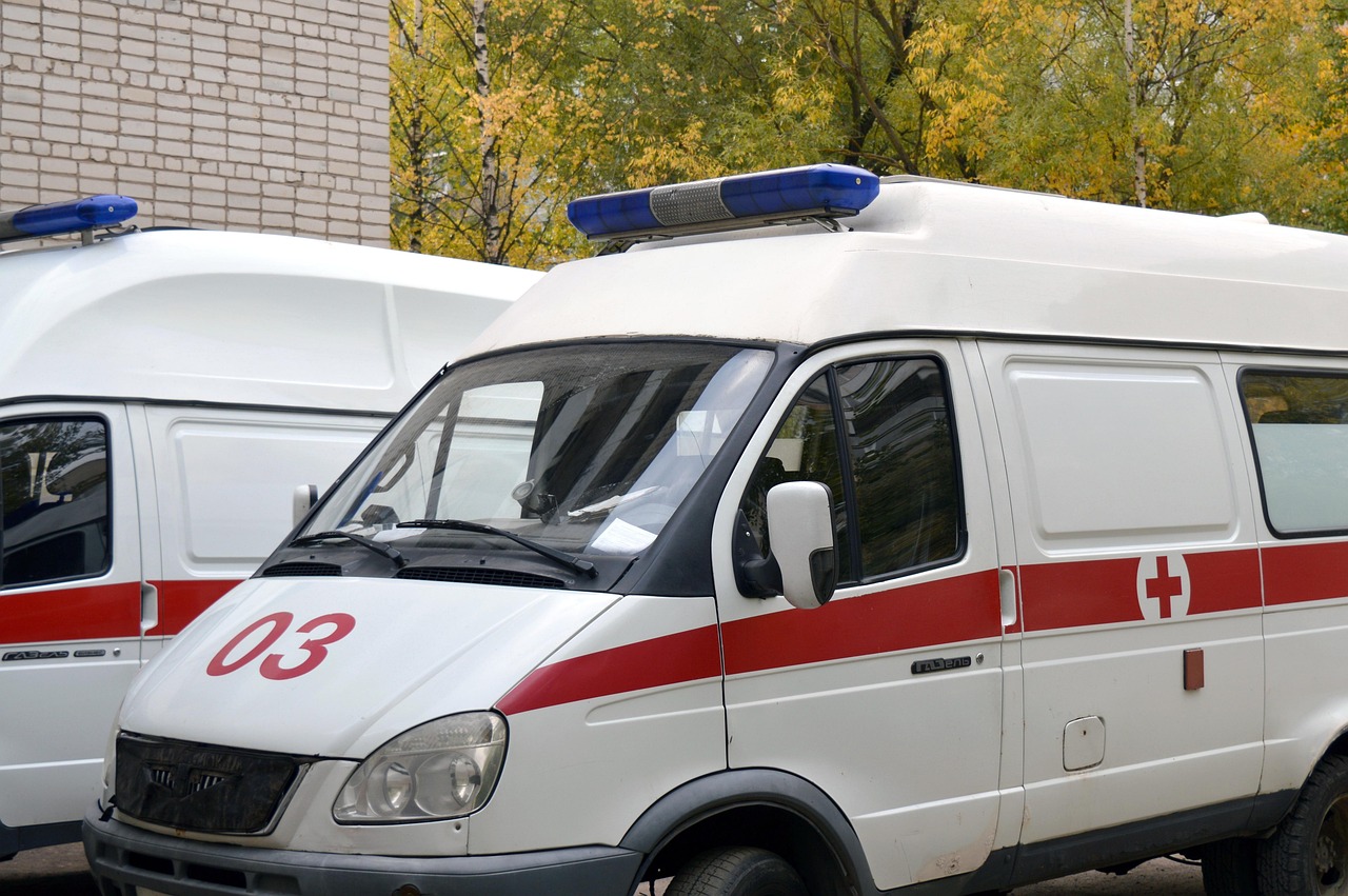 Ambulance, the medicine, hospital — Way to reduce the weight and keep healthy