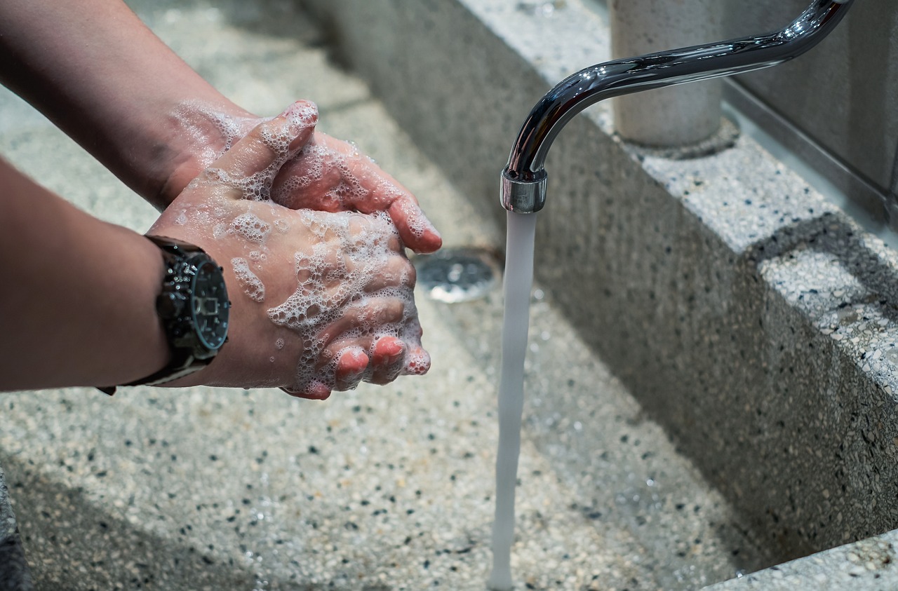 Wash, hands, soap — What can Plastic Surgery transform in your body?